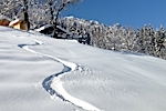 Blue sky ski day in Morzine